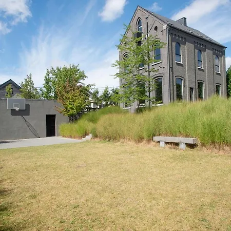 Dom wakacyjny In For 21 People