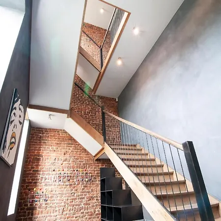 In For 21 People * Denee