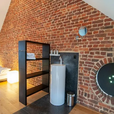 In For 21 People Denee