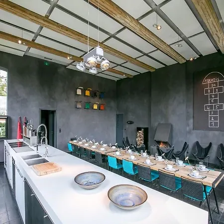 Casa de Férias In For 21 People